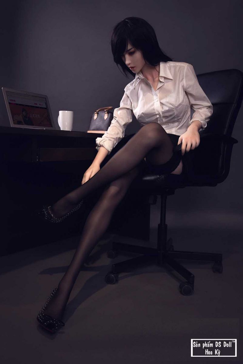 Búp bê DS Keira 1m60 cô thư ký quyến rũ silicon mềm Búp bê DS Keira 1m60 cô thư ký quyến rũ silicon mềm